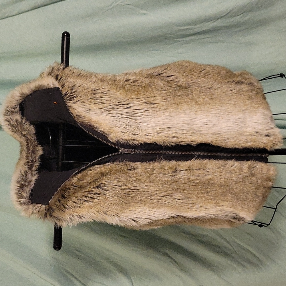 Reversible fo Fur vest Size medium
